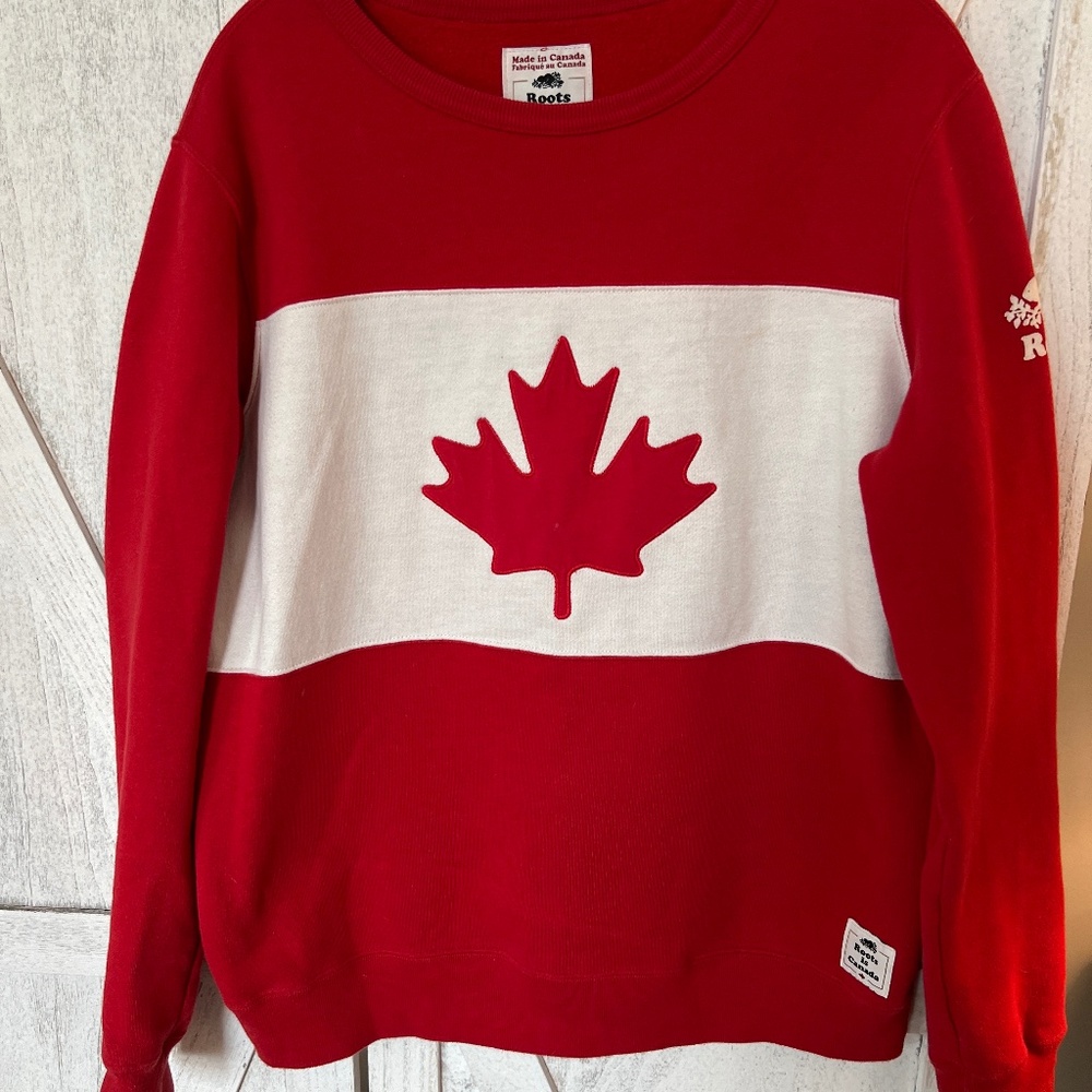 Canada Roots sweatshirt